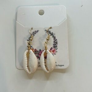 Shell Earrings